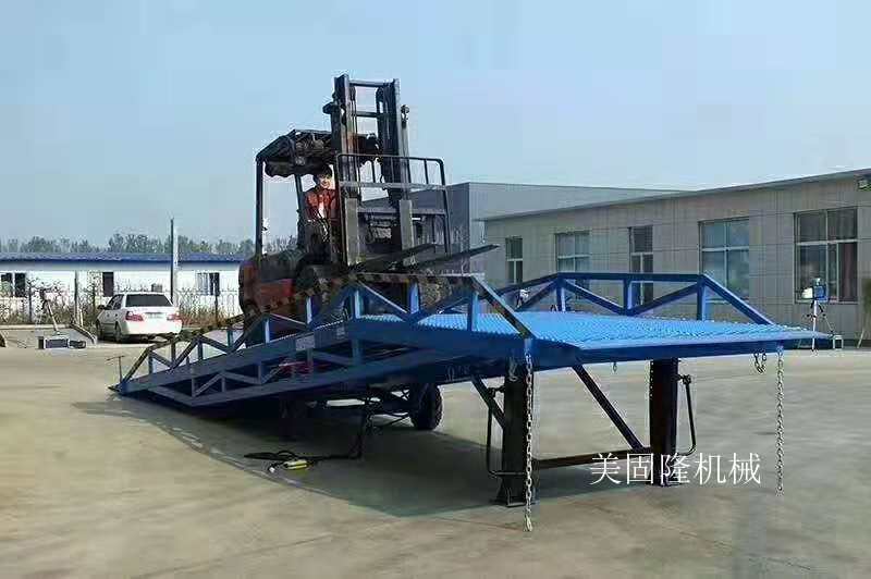 阳泉移动式登车桥价格