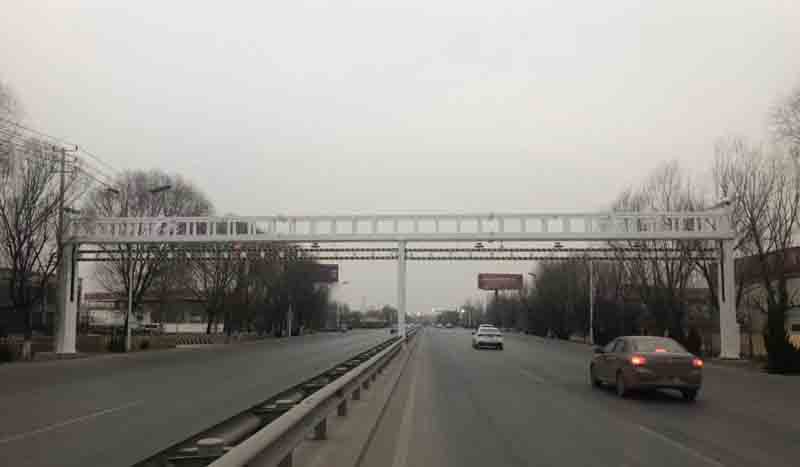 阳泉公路限高杆